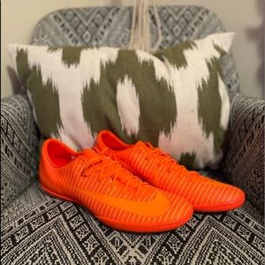 sepatu bola nike mercurial x
